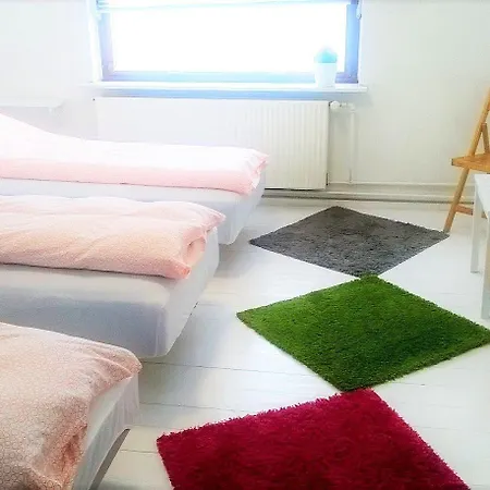 Pasescia Bed And Breakfast. Alojamento de Acomodação e Pequeno-almoço Kolind